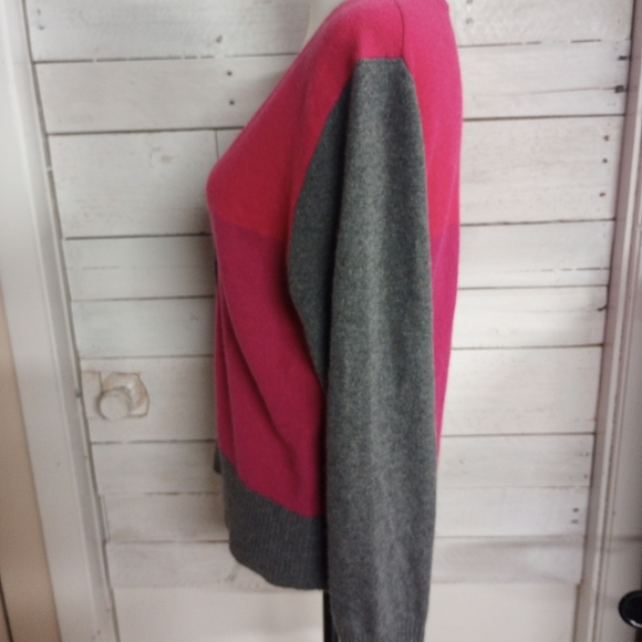 Apt 9 100% Pure Cashmere Womens Large Pink Gray Colorblock VNeck Button Front 44 - Picture 4 of 11